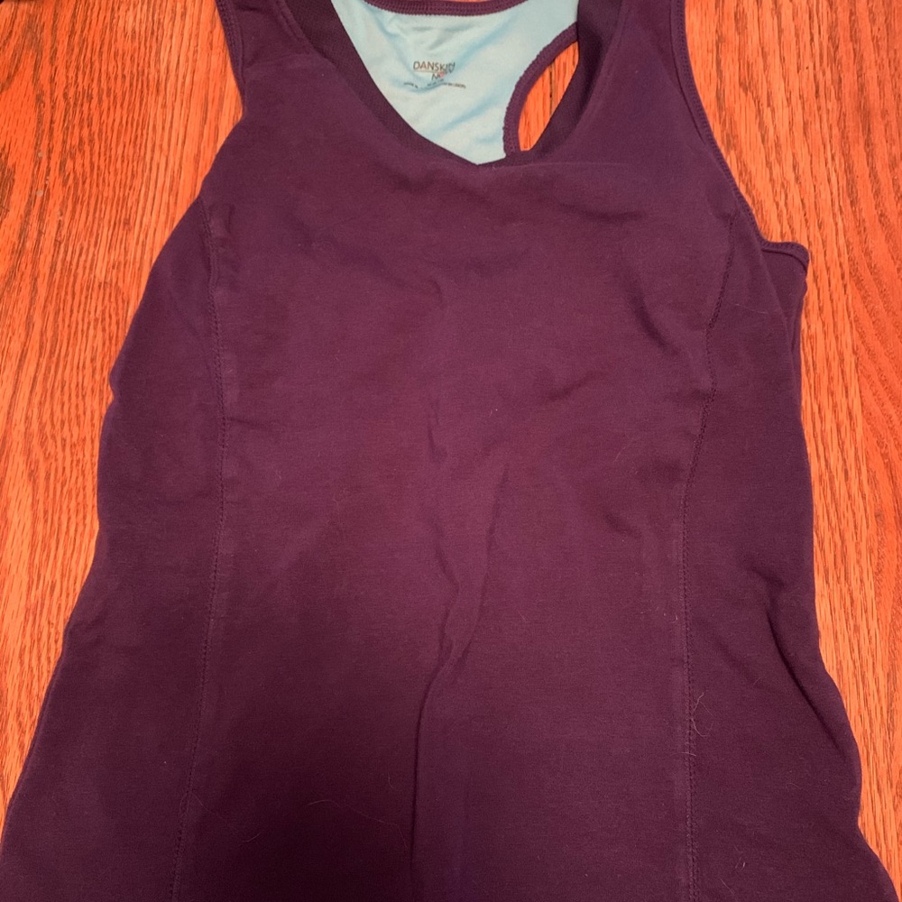 Danskin Medium Workout Shirt